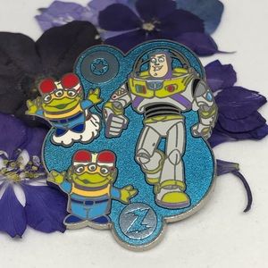 Disney Park✨ Buzz Lightyear & Green Aliens Pin💚
